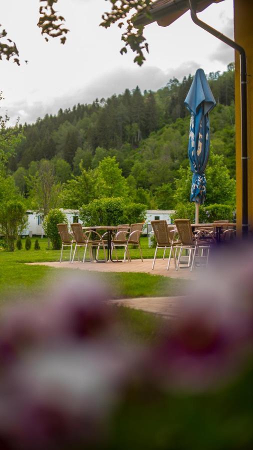 Camping Bella Austria Sankt Peter am Kammersberg Exterior photo