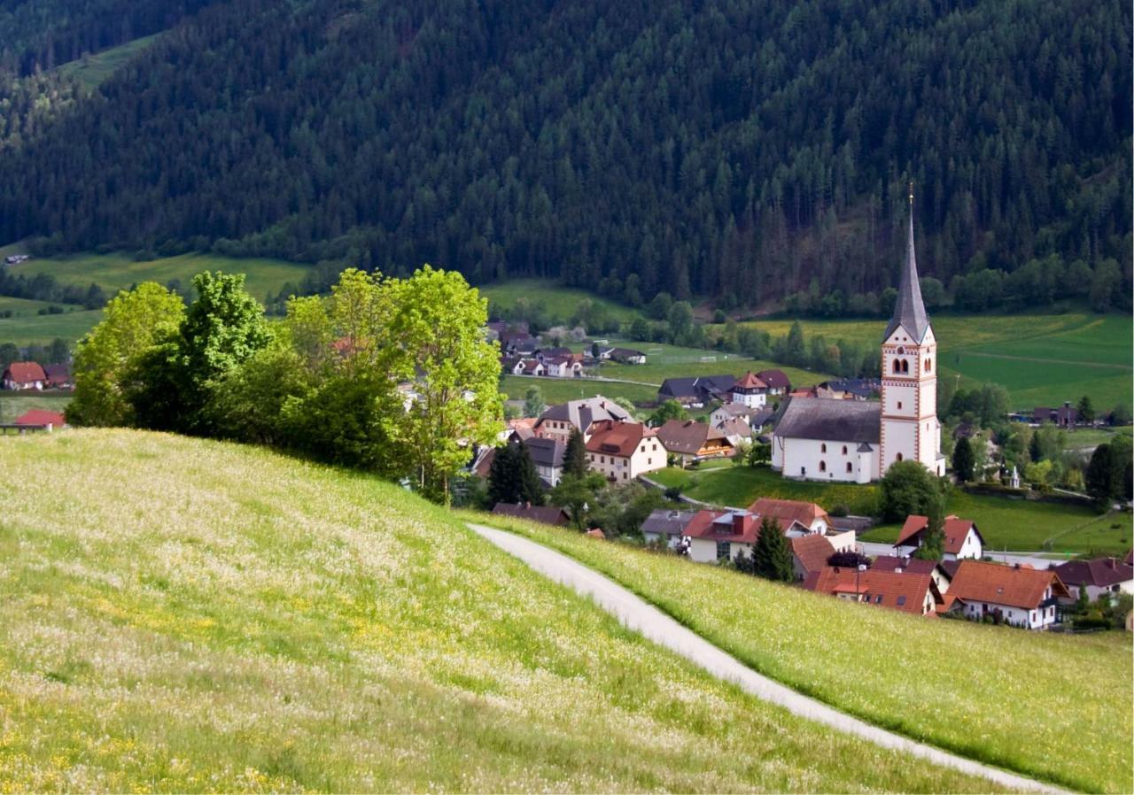 Camping Bella Austria Sankt Peter am Kammersberg Exterior photo